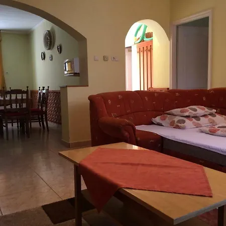 Park Apartman *